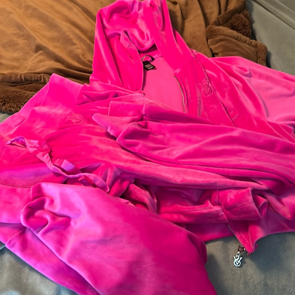 pINk jogger set xs. Worn once